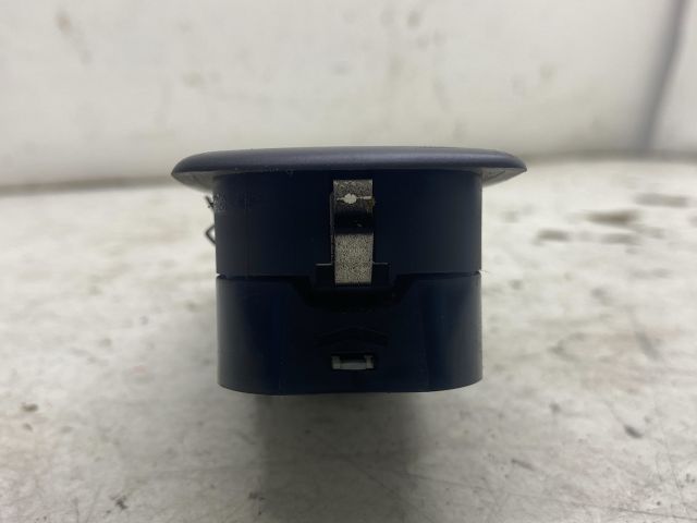 bontott RENAULT LAGUNA III Ablakemelő Kapcsoló Négyes / Kettes