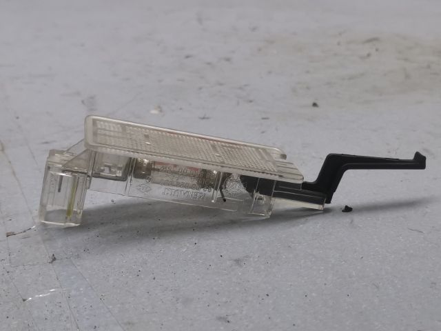 bontott RENAULT LAGUNA III Ajtó Kárpit Világítás