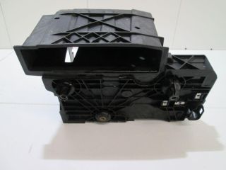 bontott RENAULT LAGUNA III Akkumulátor Tartó