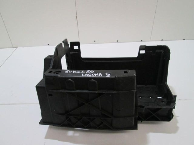 bontott RENAULT LAGUNA III Akkumulátor Tartó