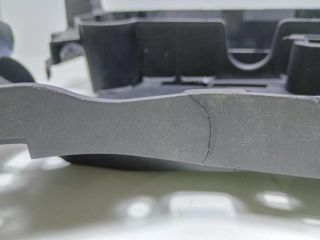 bontott RENAULT LAGUNA III Akkumulátor Tartó