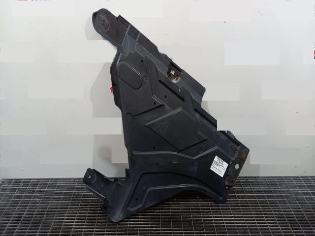 bontott RENAULT LAGUNA III Alsó Motorburkolat