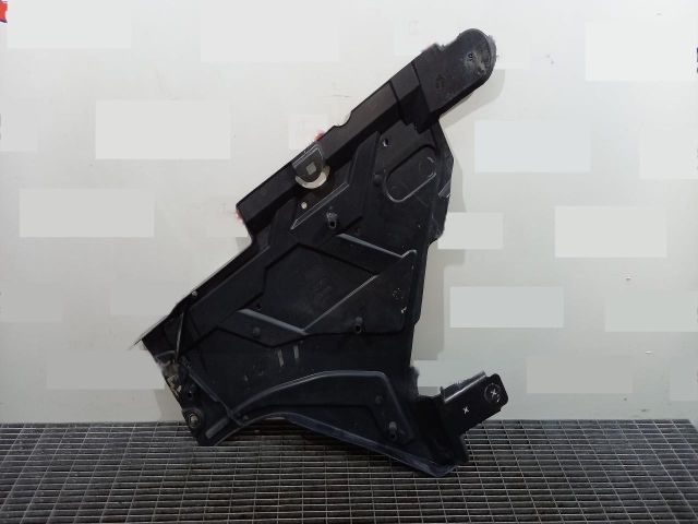 bontott RENAULT LAGUNA III Alsó Motorburkolat