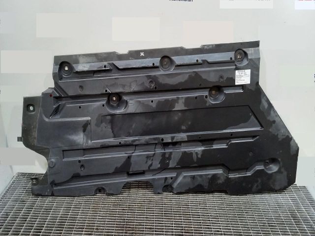 bontott RENAULT LAGUNA III Alsó Motorburkolat