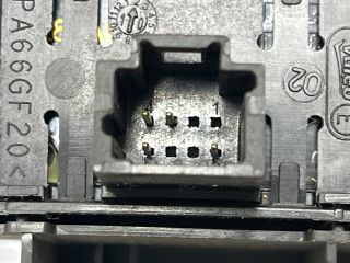 bontott RENAULT LAGUNA III Bal első Ablakemelő Kapcsoló