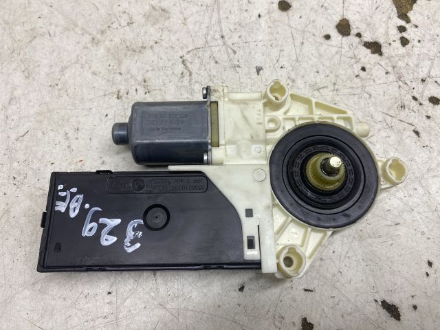 bontott RENAULT LAGUNA III Bal első Ablakemelő Motor