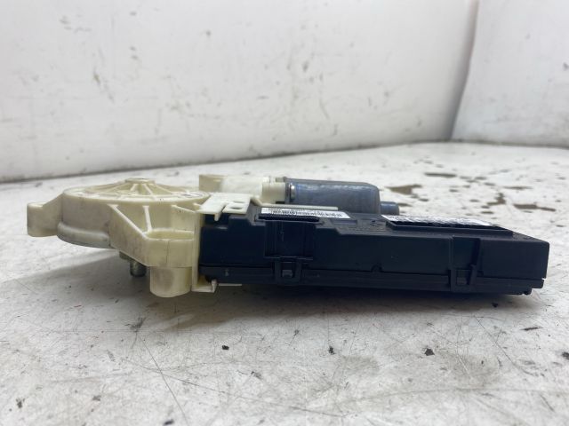 bontott RENAULT LAGUNA III Bal első Ablakemelő Motor