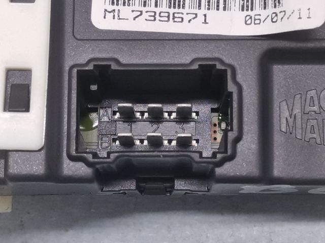 bontott RENAULT LAGUNA III Bal első Ablakemelő Motor