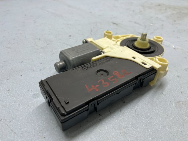 bontott RENAULT LAGUNA III Bal első Ablakemelő Motor