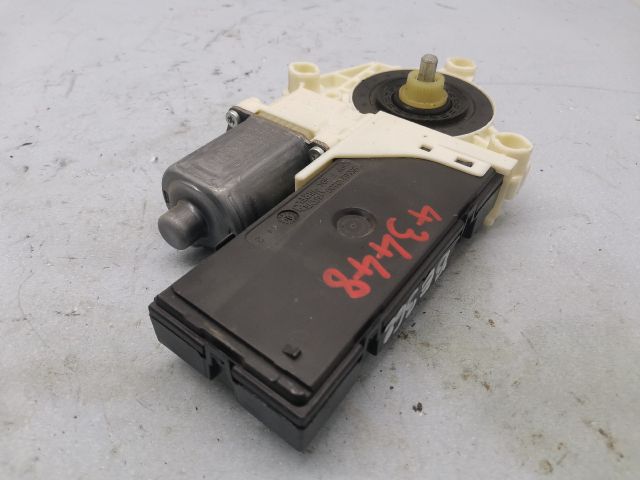 bontott RENAULT LAGUNA III Bal első Ablakemelő Motor