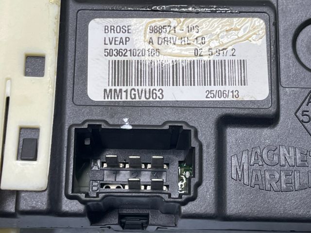 bontott RENAULT LAGUNA III Bal első Ablakemelő Motor