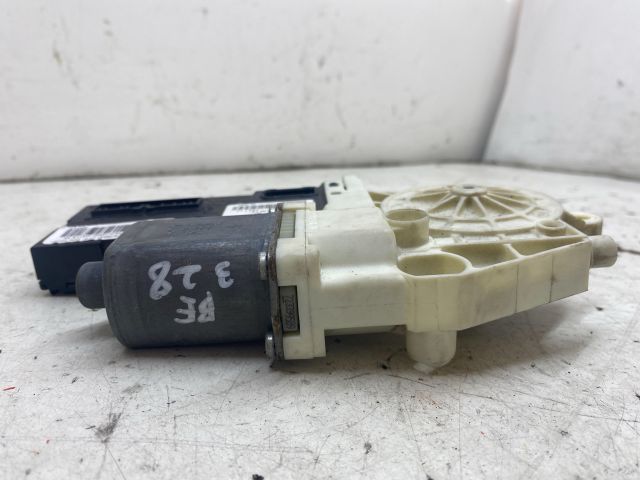 bontott RENAULT LAGUNA III Bal első Ablakemelő Motor