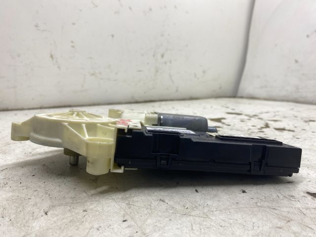 bontott RENAULT LAGUNA III Bal első Ablakemelő Motor