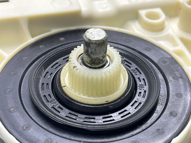 bontott RENAULT LAGUNA III Bal első Ablakemelő Motor