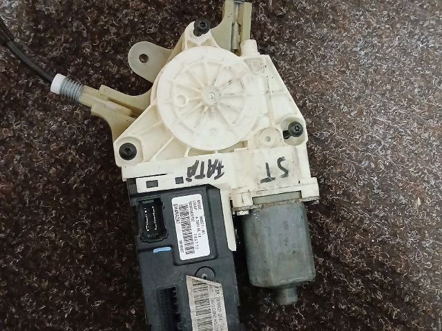 bontott RENAULT LAGUNA III Bal első Ablakemelő Motor