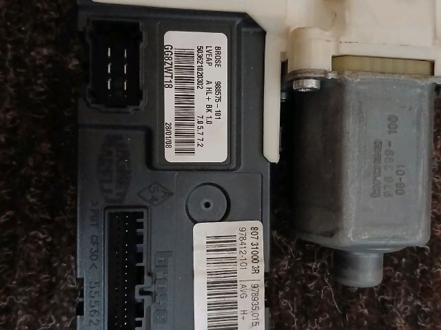 bontott RENAULT LAGUNA III Bal első Ablakemelő Motor