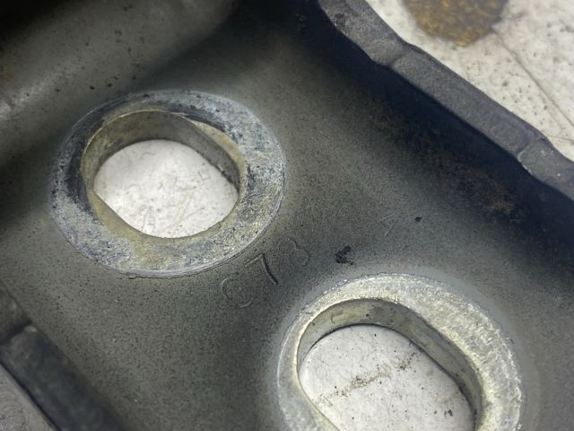 bontott RENAULT LAGUNA III Bal első Alsó Zsanér