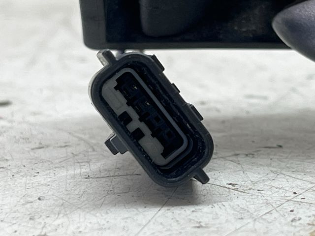 bontott RENAULT LAGUNA III Bal első Külső Kilincs