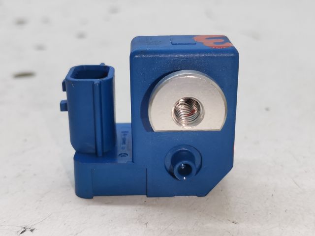 bontott RENAULT LAGUNA III Bal első Oldal Ütközés Érzékelő