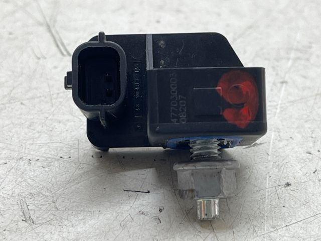 bontott RENAULT LAGUNA III Bal első Oldal Ütközés Érzékelő