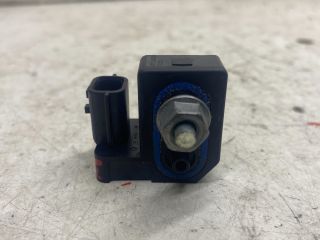 bontott RENAULT LAGUNA III Bal első Oldal Ütközés Érzékelő