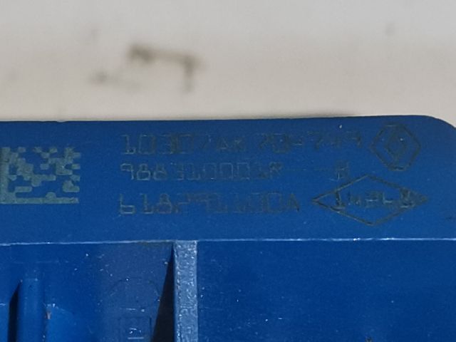 bontott RENAULT LAGUNA III Bal első Oldal Ütközés Érzékelő