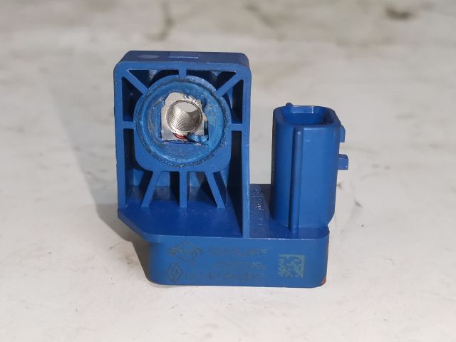 bontott RENAULT LAGUNA III Bal első Oldal Ütközés Érzékelő