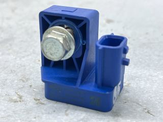 bontott RENAULT LAGUNA III Bal első Oldal Ütközés Érzékelő