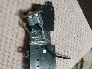 bontott RENAULT LAGUNA III Bal első Ülésállító Kapcsoló