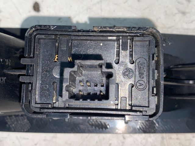 bontott RENAULT LAGUNA III Bal hátsó Ablakemelő Kapcsoló