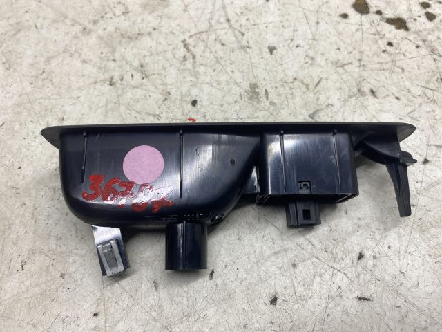 bontott RENAULT LAGUNA III Bal hátsó Ablakemelő Kapcsoló