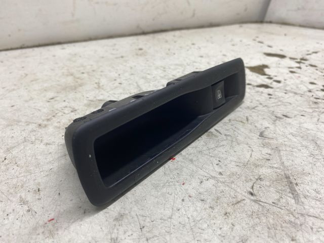 bontott RENAULT LAGUNA III Bal hátsó Ablakemelő Kapcsoló