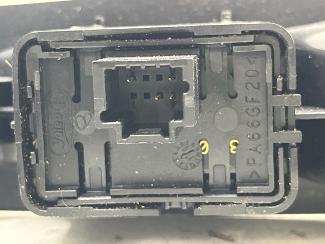 bontott RENAULT LAGUNA III Bal hátsó Ablakemelő Kapcsoló