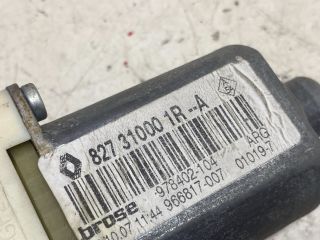 bontott RENAULT LAGUNA III Bal hátsó Ablakemelő Motor