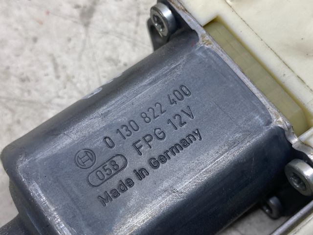 bontott RENAULT LAGUNA III Bal hátsó Ablakemelő Motor