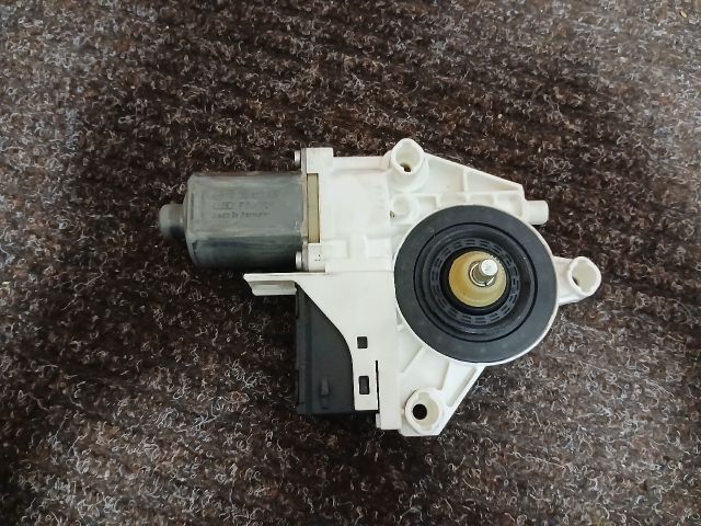 bontott RENAULT LAGUNA III Bal hátsó Ablakemelő Motor