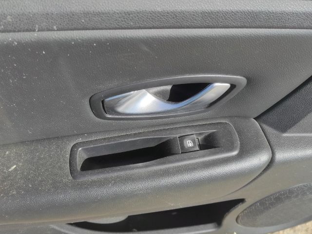 bontott RENAULT LAGUNA III Bal hátsó Ajtó (Részeivel)