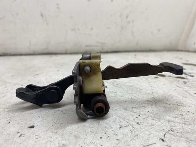 bontott RENAULT LAGUNA III Bal hátsó Ajtóhatároló