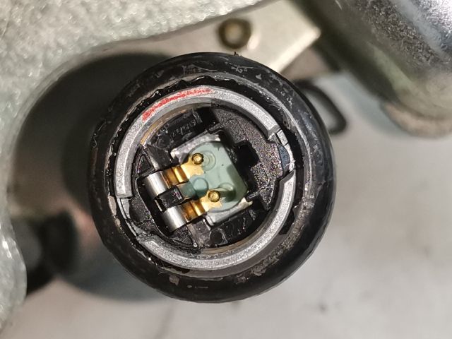 bontott RENAULT LAGUNA III Bal hátsó Biztonsági Öv