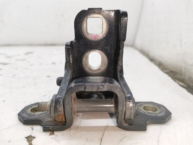 bontott RENAULT LAGUNA III Bal hátsó Felső Zsanér