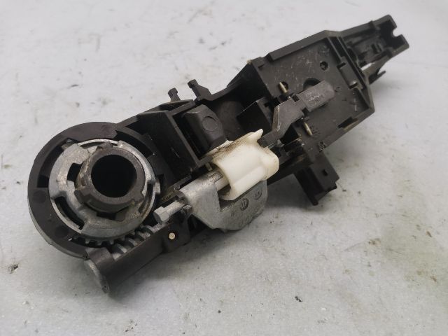 bontott RENAULT LAGUNA III Bal hátsó Külső Kilincs