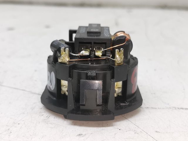 bontott RENAULT LAGUNA III Bal hátsó Magassugárzó Hangszóró