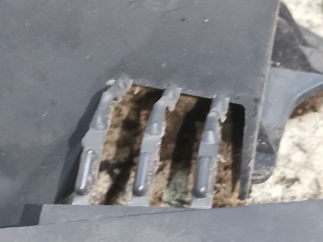 bontott RENAULT LAGUNA III Bal hátsó Oldal Lökhárító Tartó (Műanyag)