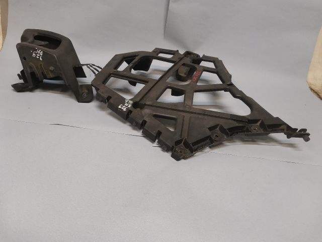 bontott RENAULT LAGUNA III Bal hátsó Oldal Lökhárító Tartó (Műanyag)