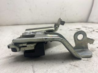 bontott RENAULT LAGUNA III Bal hátsó Ülés Rögzítő