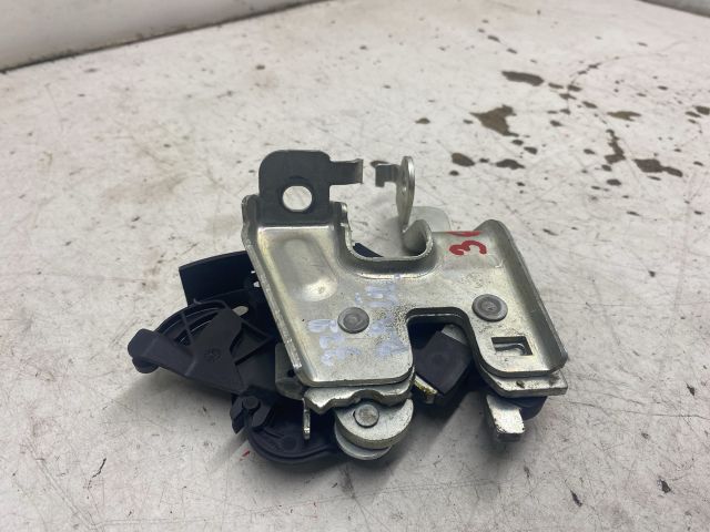 bontott RENAULT LAGUNA III Bal hátsó Ülés Rögzítő