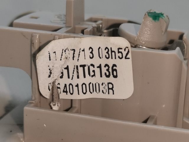 bontott RENAULT LAGUNA III Bal Napellenző