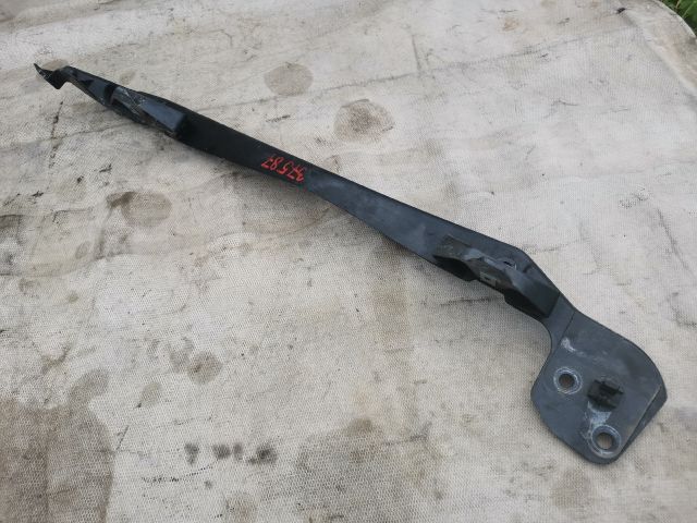 bontott RENAULT LAGUNA III Bal Sárvédő Oldaltartó