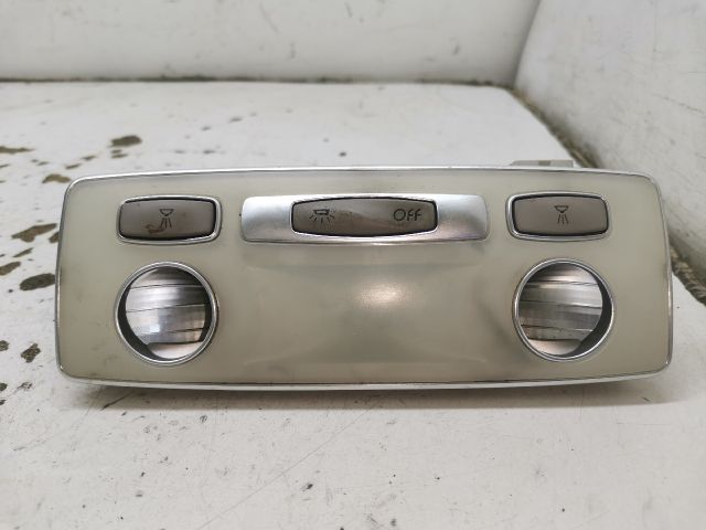 bontott RENAULT LAGUNA III Beltér Világítás Első