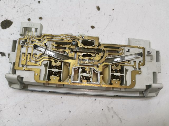 bontott RENAULT LAGUNA III Beltér Világítás Első